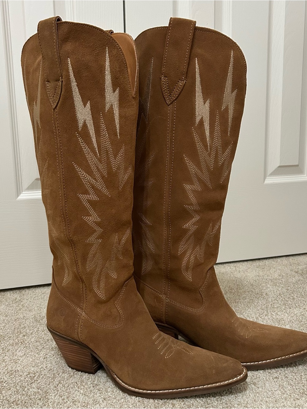 dingo Thunder Road Leather up to knee boots NEW without tags